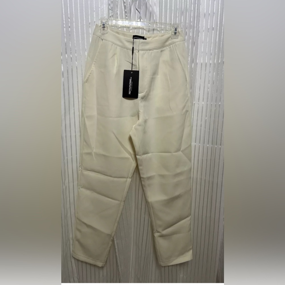 “Pretty Little Things”, Creamed, Cropped, Trousers SZ: (10) New With Tags